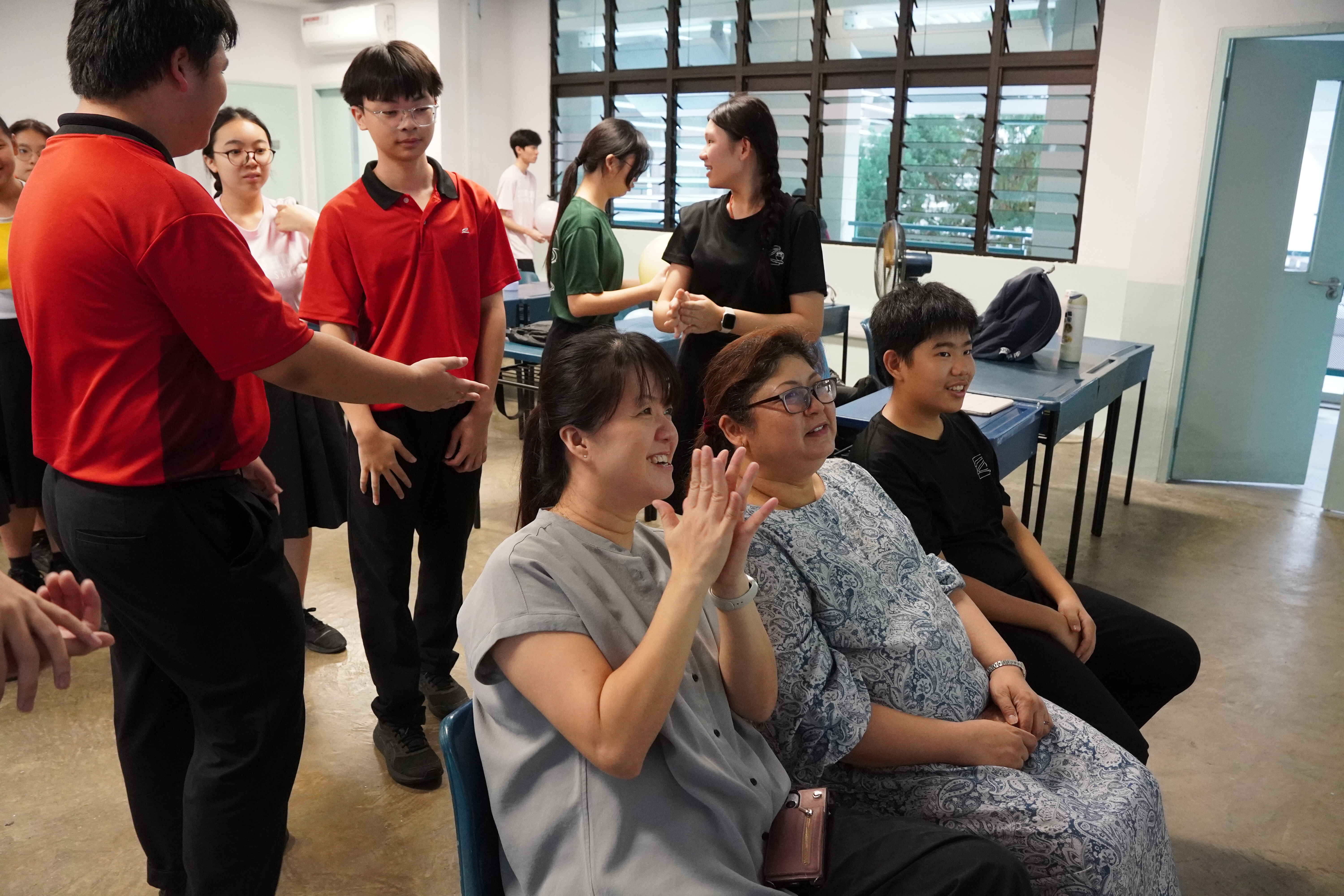 Students showing the teachers their appreciation.
